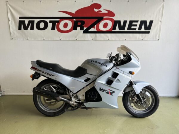 Honda VFR 750 F