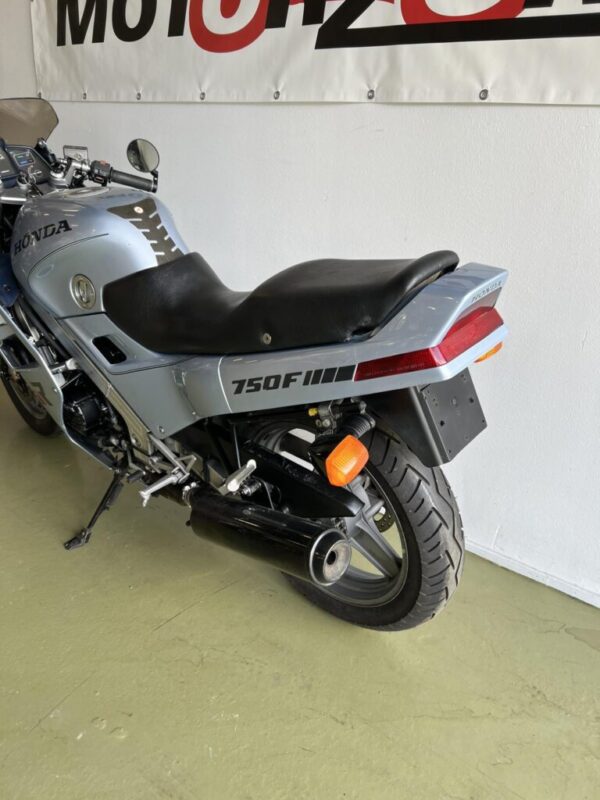 Honda VFR 750 F - Billede 7