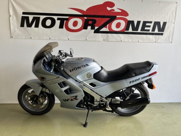 Honda VFR 750 F - Billede 5