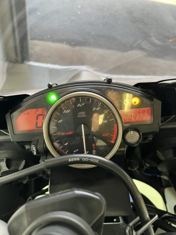 Yamaha YZF R6 - Billede 8